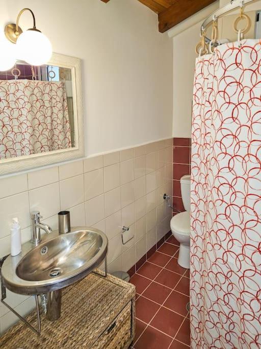 Sunny & Comfy Studio In The Heart Of Превеза Экстерьер фото